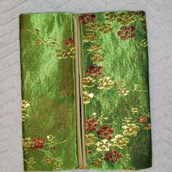 silk Wallet - Picture 4 of 8